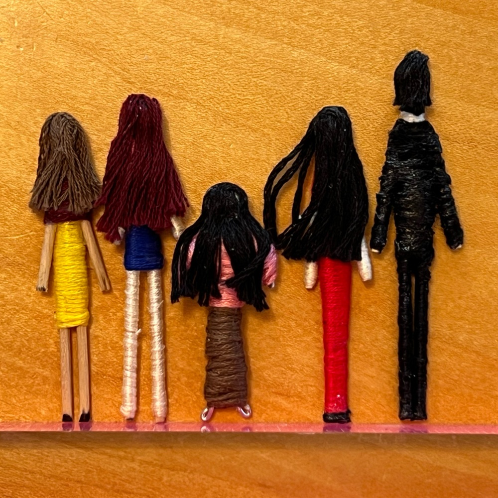 Worry Dolls / Toothpick Dolls / Paperclip Doll - Picture 3 of 15